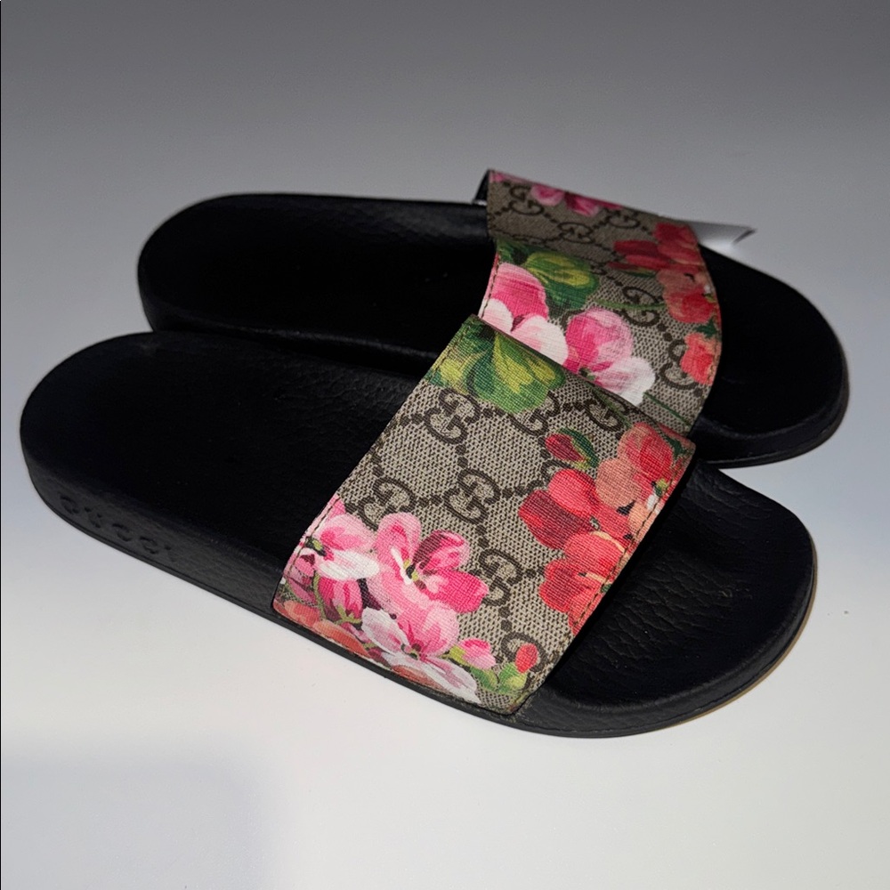 Gucci Slides - Picture 2 of 10